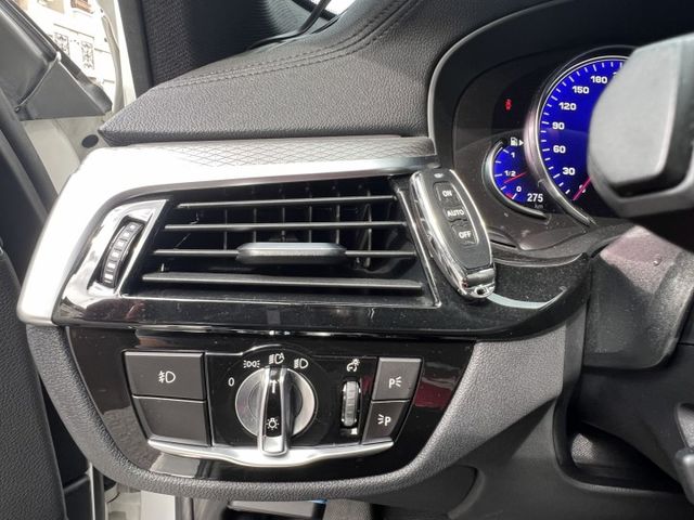 5 SERIES SEDAN G30  第9張相片