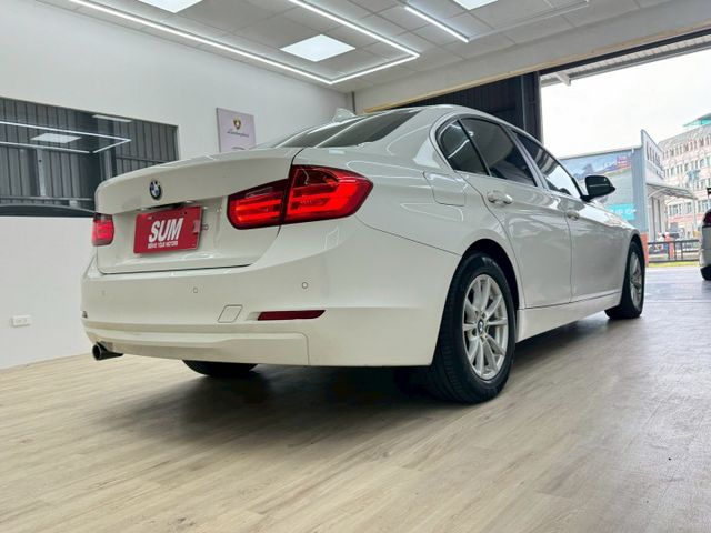3 SERIES SEDAN F30  第6張相片