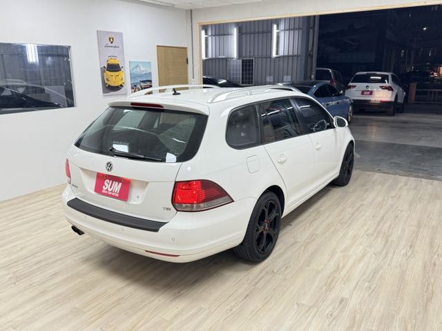 GOLF VI VARIANT  第8張相片