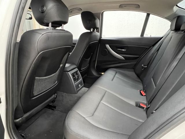 3 SERIES SEDAN F30  第10張相片