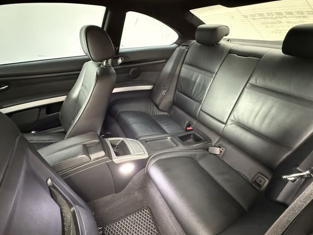 3 SERIES COUPE E92  第8張相片