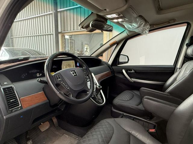 7 MPV 2.2T  第10張相片