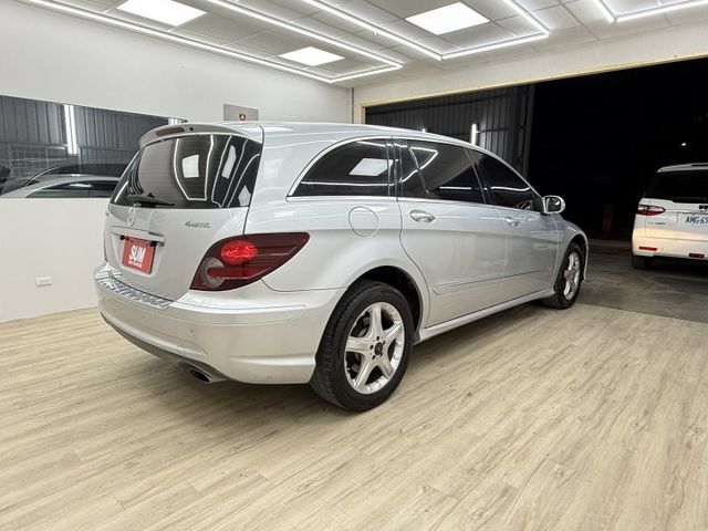 R-CLASS W251  第5張相片