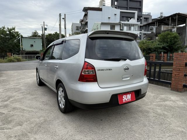 GRAND LIVINA  第3張相片