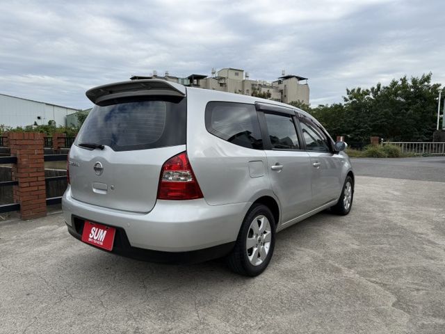 GRAND LIVINA  第4張相片