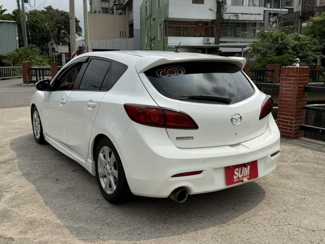 五門馬三只跑7.8萬  送行車紀錄器前後錄  第3張相片