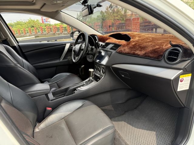 五門馬三只跑7.8萬  送行車紀錄器前後錄  第8張相片