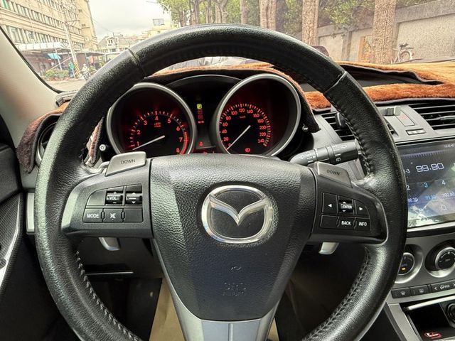 五門馬三只跑7.8萬  送行車紀錄器前後錄  第11張相片