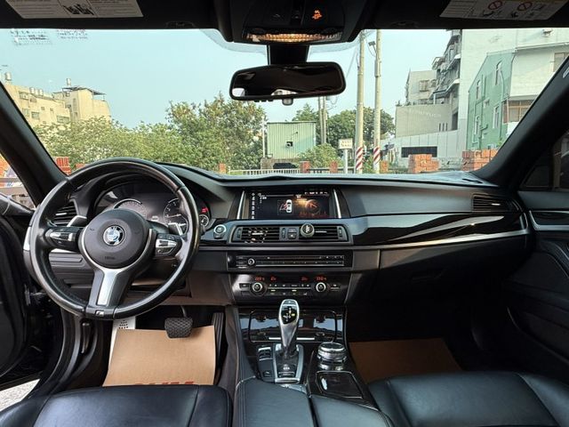 528i M-Sport全車保修工單快40萬可附上 改裝360環景 腳踢電尾門 盲點 數位儀表板 安卓機CARPLAY  第8張相片
