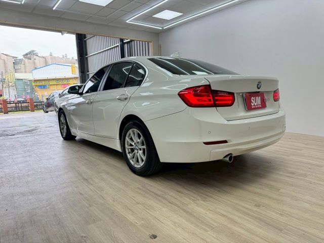 3 SERIES SEDAN F30  第4張相片