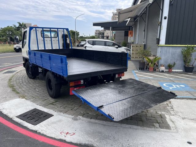 堅達 摺疊電尾 冷氣冷排剛修好 耗材已更新 全車無漏油  第8張相片