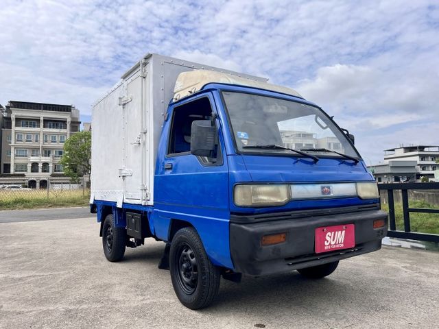 威力貨車背左右開門內鋪白鐵箱子 冷氣剛整新  第2張相片