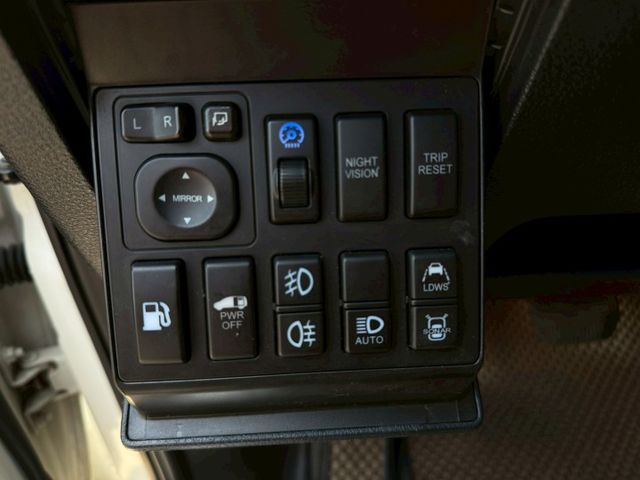 7 MPV 2.2T  第6張相片