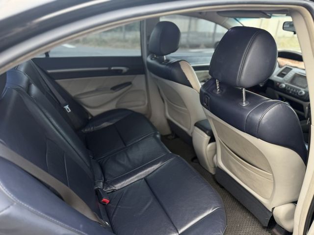 CIVIC  第5張相片