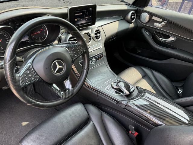 C300 4MATIC  改43包正柏林之音 盲點偵測 摸門ikey 加熱椅電動椅黑枕木飾版全景天窗 大保養剛做完  第10張相片