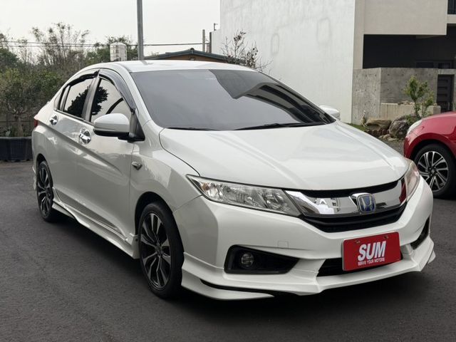 VTI-S/六氣囊/循跡/車身動態穩定控制系統/換檔撥片/定速/8吋原廠影音多媒體  第4張相片