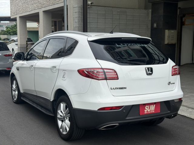 2.2渦輪/ 4WD/ 環景/ I-KEY/ 電動椅 / 定速/電尾門/重低音喇叭  第4張相片