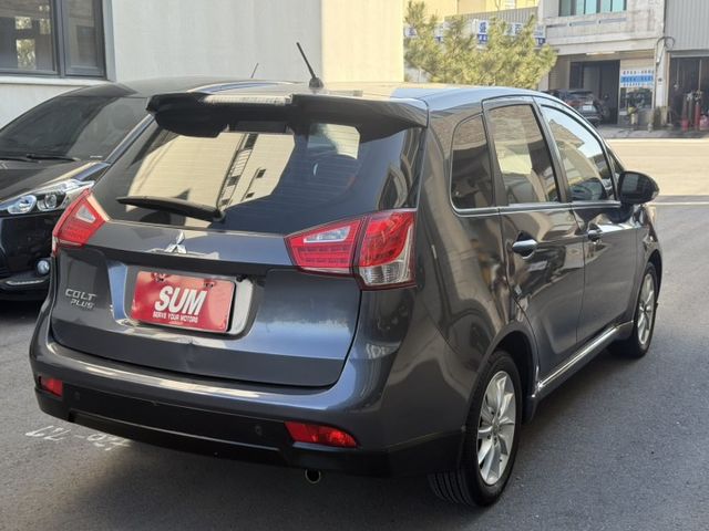 僅跑6萬/恆溫空調/影音主機/IKEY/摸門解鎖  第4張相片