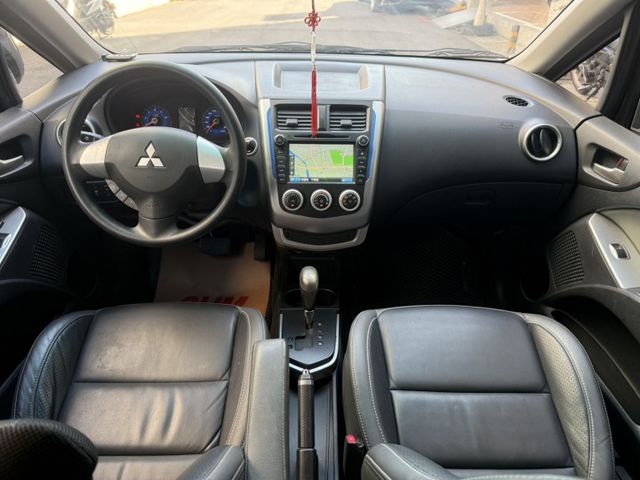 僅跑6萬/恆溫空調/影音主機/IKEY/摸門解鎖  第5張相片