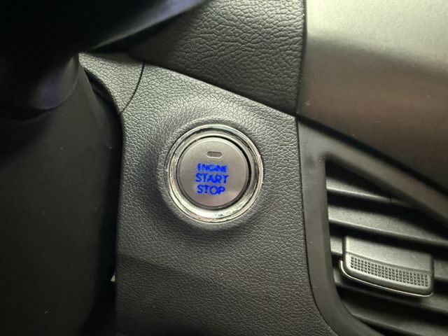 免鑰駛/循跡防滑/恆溫空調/全車原鈑件/低里程  第9張相片