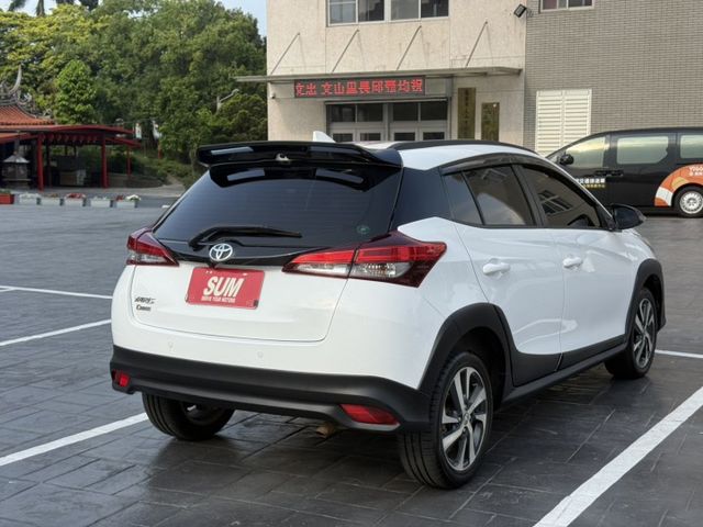 CROSSOVER跨界版//原版件/雙色內裝/安卓影音/盲點/  第4張相片