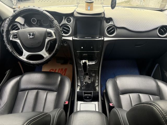 2.2渦輪/ 4WD/ 環景/ I-KEY/ 電動椅 / 定速/電尾門/重低音喇叭  第5張相片