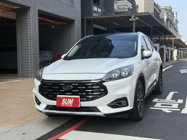 Kuga 180旗艦型/全速域ACC/AEB/盲點/全景天窗/B&Ｏ音響/電動椅/原鈑件  第1張相片