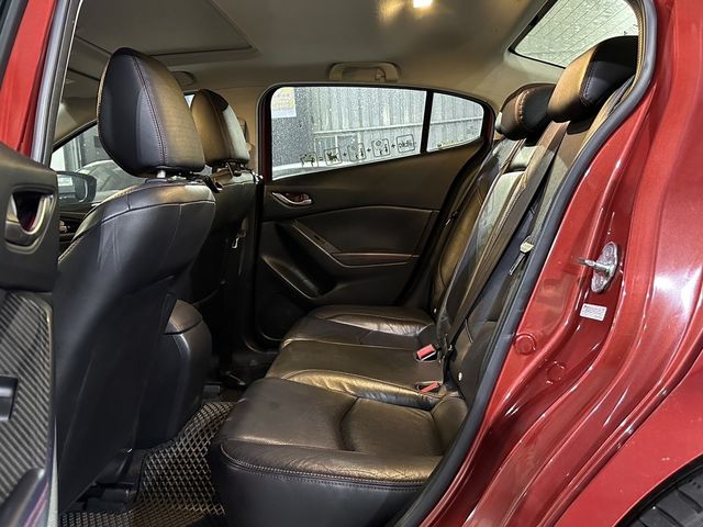 MAZDA馬自達 MAZDA 3  第6張相片