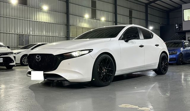 MAZDA馬自達 MAZDA 3  第2張相片