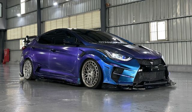 HYUNDAI現代 ELANTRA  第2張相片