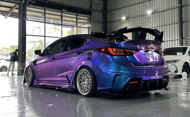 HYUNDAI現代 ELANTRA  第4張相片