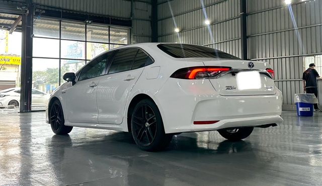 TOYOTA豐田 ALTIS  第4張相片