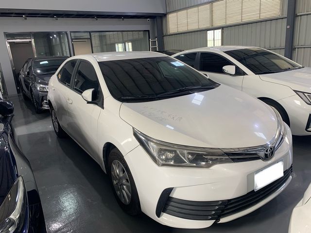 TOYOTA豐田 ALTIS  第2張相片