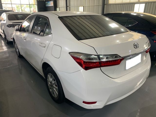 TOYOTA豐田 ALTIS  第4張相片