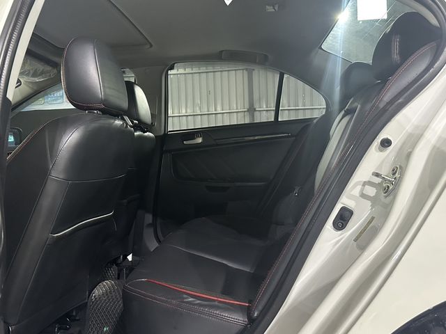 MITSUBISHI三菱 LANCER FORTIS  第6張相片
