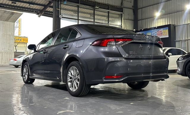 TOYOTA豐田 ALTIS  第5張相片