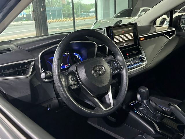 TOYOTA豐田 ALTIS  第9張相片