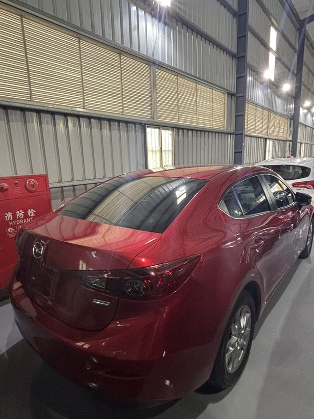 MAZDA馬自達 MAZDA 3  第3張相片