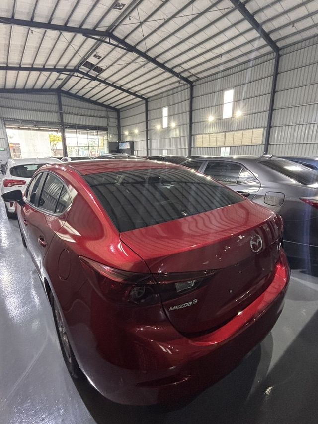 MAZDA馬自達 MAZDA 3  第4張相片