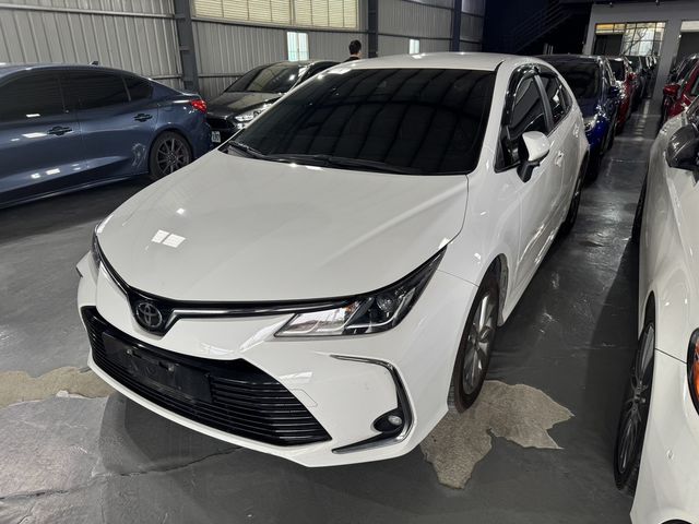 TOYOTA豐田 ALTIS  第1張相片