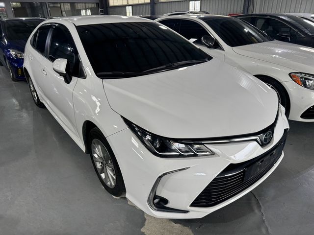 TOYOTA豐田 ALTIS  第2張相片