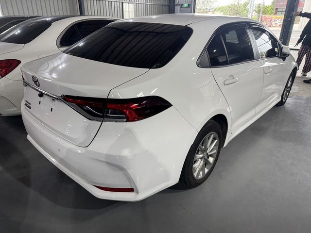 TOYOTA豐田 ALTIS  第4張相片