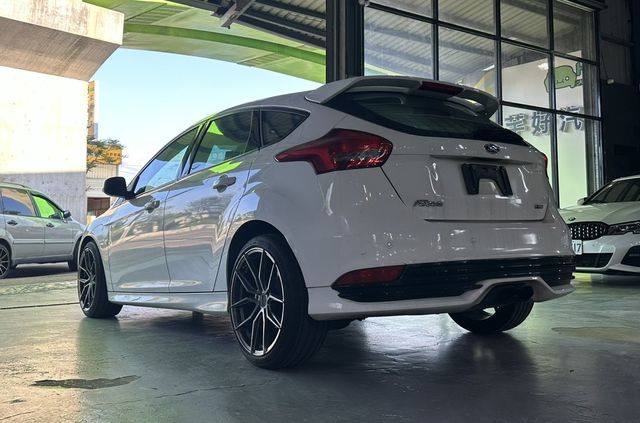 FORD福特 FOCUS  第3張相片