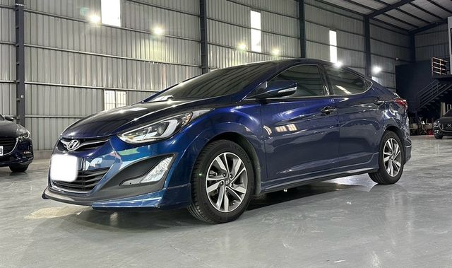 HYUNDAI現代 ELANTRA  第1張相片