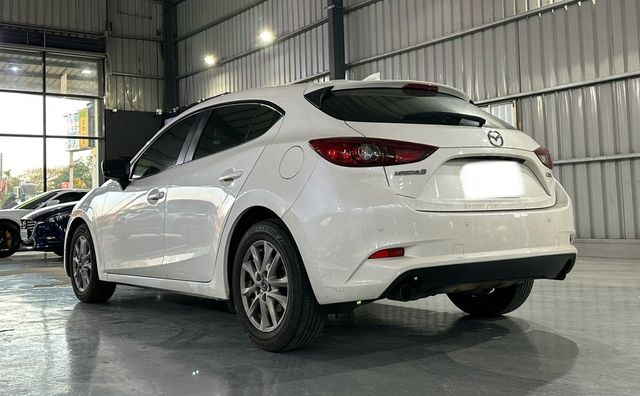 MAZDA馬自達 MAZDA 3  第4張相片