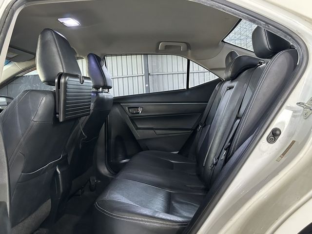 TOYOTA豐田 ALTIS  第6張相片