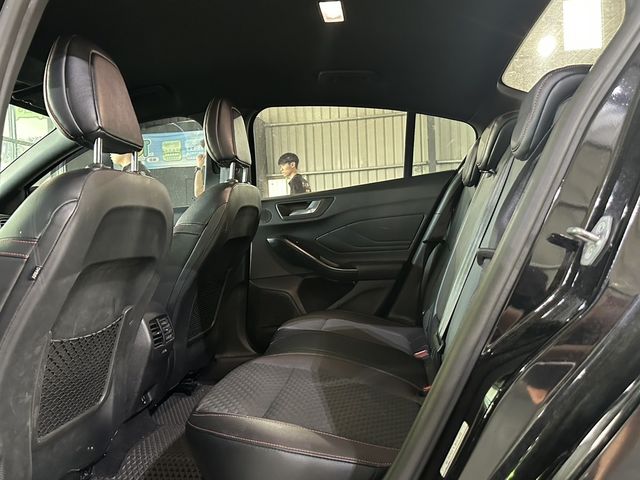 FORD福特 FOCUS  第6張相片