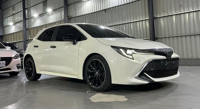 TOYOTA豐田 AURIS  第2張相片