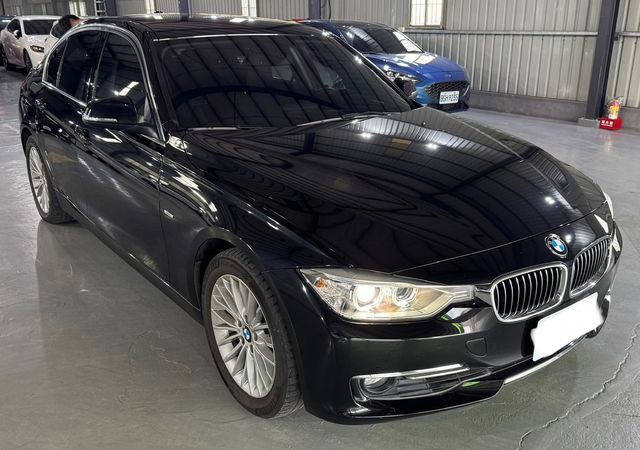 BMW寶馬 320I  第2張相片