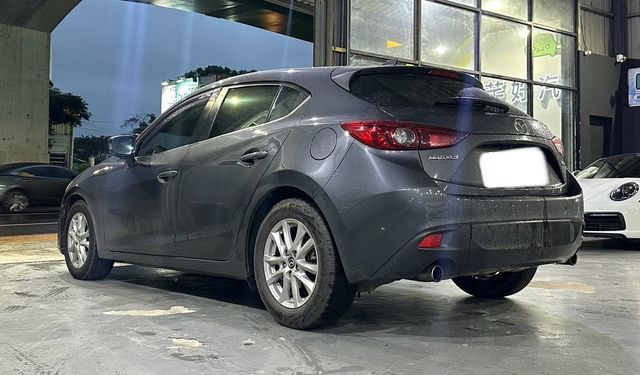 MAZDA馬自達 MAZDA 3  第3張相片